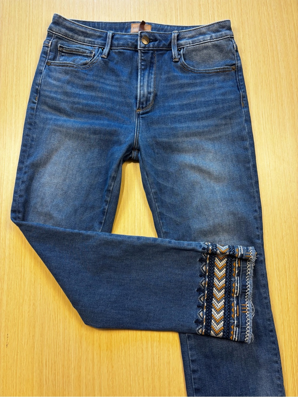 Driftwood Colette Cropped Embroidered Aztec Jeans Sz 29